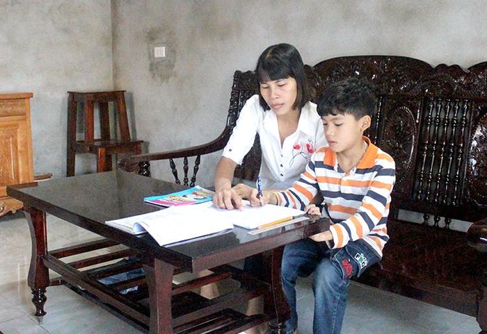 Trong căn nhà mới của chị Lê Thị Hạnh - đoàn viên CĐCS Công ty TNHH Pangrim Neotex.