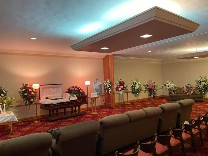 Những hình ảnh trong tang lễ của Vân Quang Long đã được chia sẻ đến khán giả khiến nhiều người xem xúc động