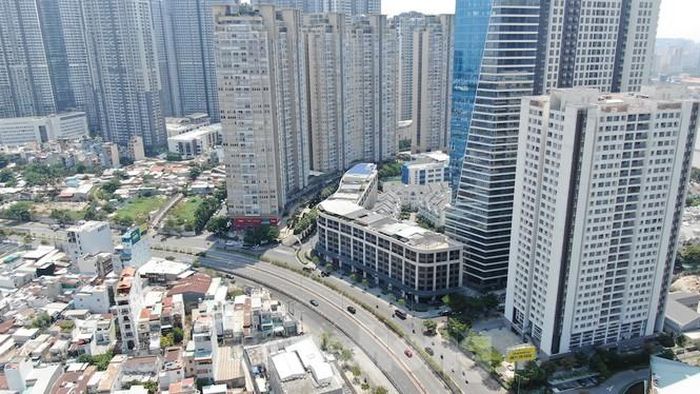 TPHCM sẽ tăng chỉ tiêu dân số, mật độ xây dựng cho các dự án cải tạo, thay thế chung cư cũ và hạn chế các dự án xây cao ốc mới ở 7 quận nội thành.