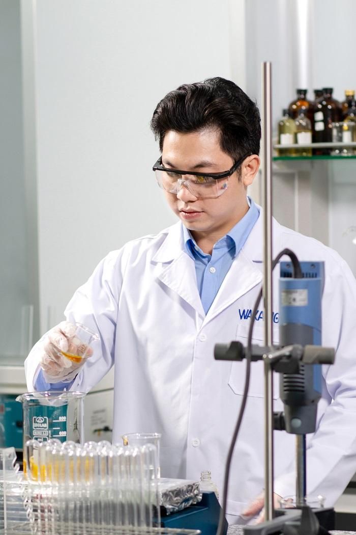 Khẩu trang Wakamono là phát minh của nhà phát minh Lại Nam Hải, nhà sáng lập, điều hành và phát minh tại Wakamono