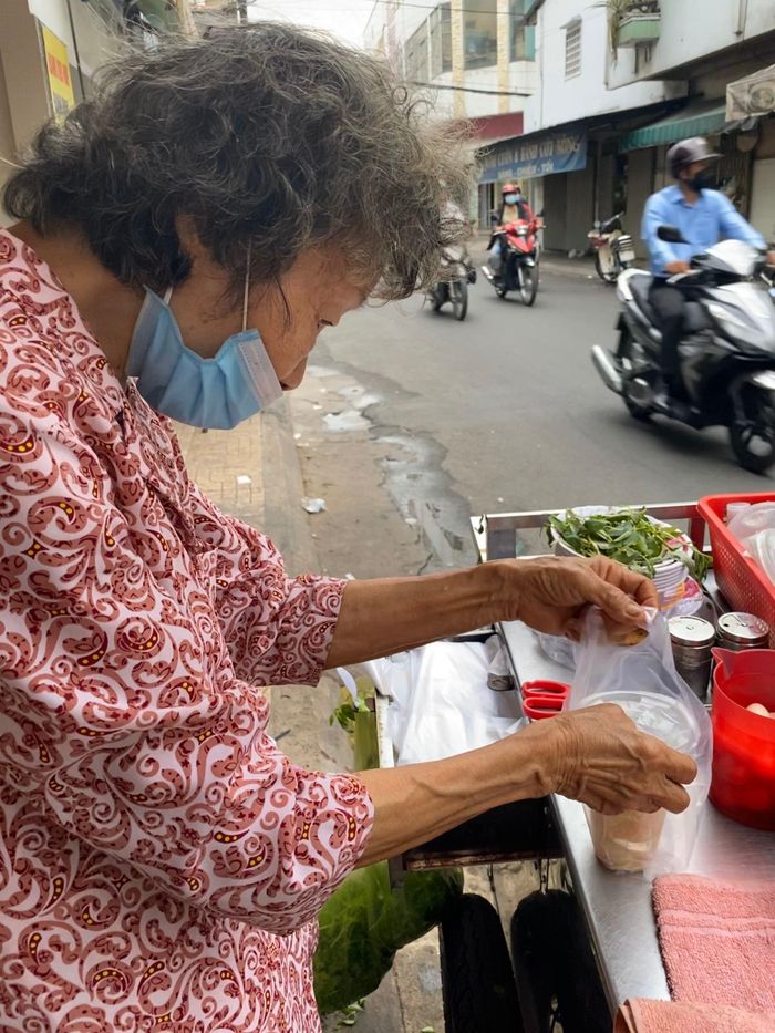 Bà Nguyệt mong khách yêu thích đồ ăn của mình và tới ủng hộ nhiều hơn.