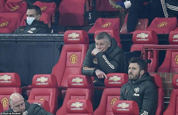 HLV Solskjaer đã bất lực hoàn toàn tại Old Trafford
