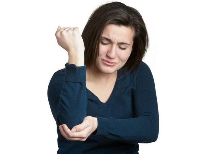 Giảm viêm: Curcumin và axit citric đều có đặc tính chống viêm mạnh. Chúng giúp bảo vệ cơ thể chống lại chứng viêm và các triệu chứng liên quan, do đó ngăn ngừa nguy cơ mắc các bệnh do viêm gây ra.