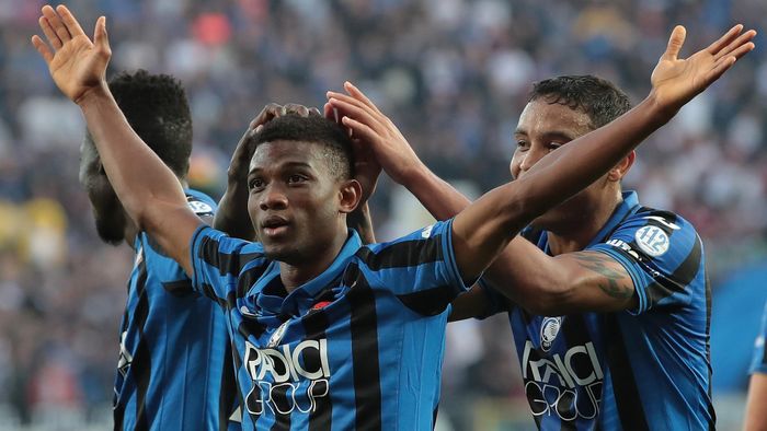  Diallo từng tỏa sáng ở các cấp độ trẻ của Atalanta. Mùa giải 2019/20, Diallo ghi 6 bàn và có 6 kiến tạo ở giải đấu cho lứa tuổi U19, giúp U19 Atalanta vô địch. Trước đó, Diallo ghi 12 bàn và có 7 kiến tạo sau 16 lần ra sân cho U19 Atalanta ở mùa giải 2018/19. 