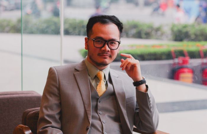 Nhà tâm lý trị liệu Nguyễn Xuân Phong. Ảnh: Minh Lâm.