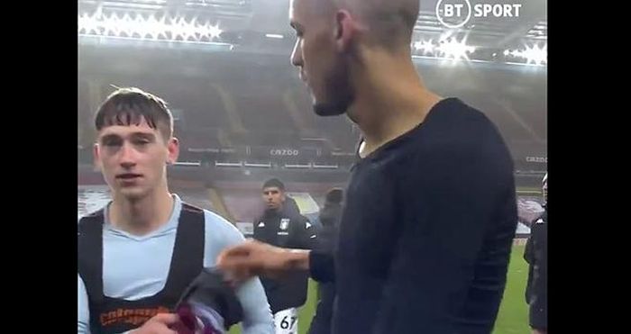 Ngôi sao Liverpool vui vẻ đồng ý