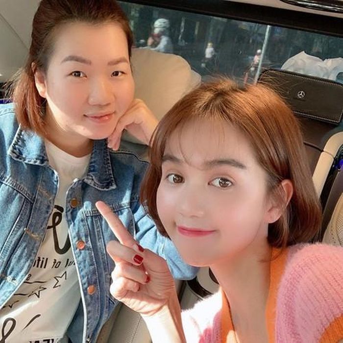 Cách đây chưa lâu, Thúy Kiều còn làm vài caption "sương sương" đọc vào cứ tưởng cô nàng đang yêu ai đấy không đó (mà có khi nào đang yêu thật không nhỉ?).