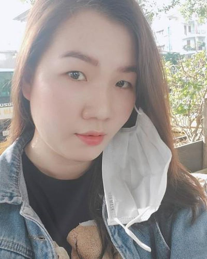 Ngoài việc vẫn đều đặn phụ giúp Ngọc Trinh sửa soạn đồ hiệu, tháp tùng mọi lúc mọi nơi thì Thúy Kiều cũng được chú ý trên trang cá nhân.