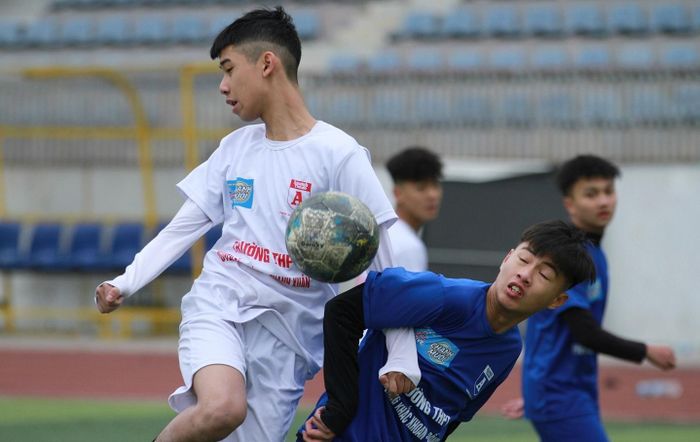 THPT Phùng Khắc Khoan (Đ.Đ) 4-0 THPT Nguyễn Tất Thành (T.X)