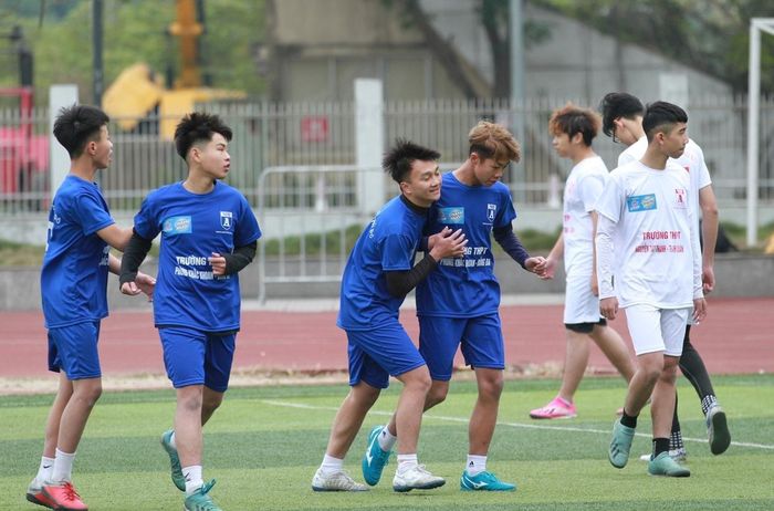 THPT Phùng Khắc Khoan (Đ.Đ) 4-0 THPT Nguyễn Tất Thành (T.X)