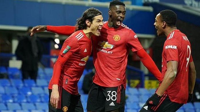 MU sáng cửa thắng Burnley