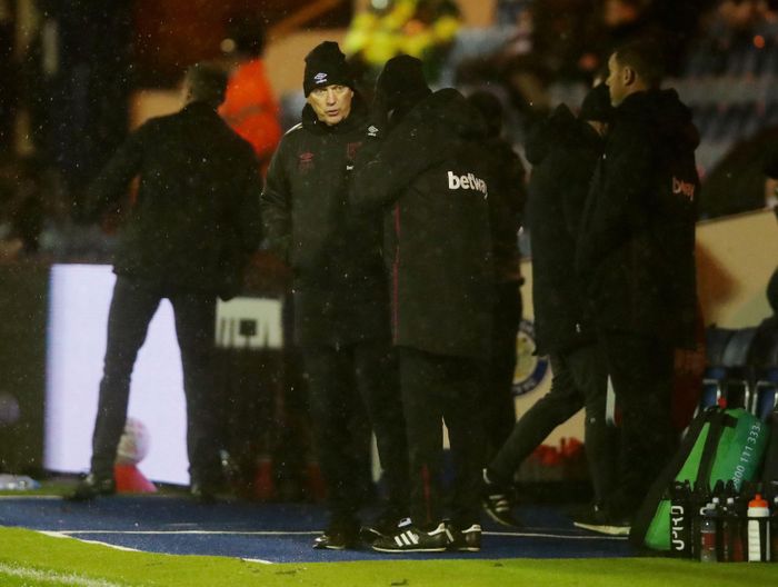 Đối thủ của West Ham ở vòng 4 FA Cup là Doncaster, CLB đang chơi tại giải hạng 3. Nếu hạ Doncaster, HLV David Moyes sẽ chạm trán Man Utd hoặc Liverpool ở vòng 5.