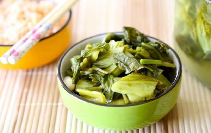 Ăn nhiều đồ chua có thể gây hư hại men răng