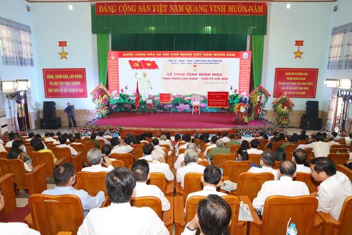Quang cảnh buổi lễ