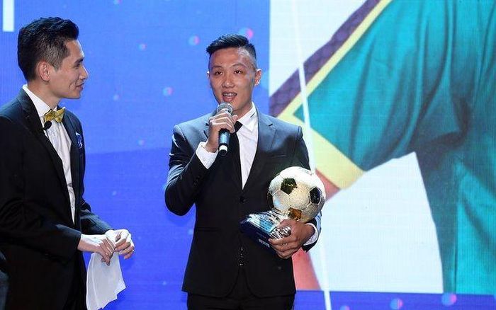 Cầu thủ futsal xuất sắc nhất là Nguyễn Minh Trí (Thái Sơn Nam).