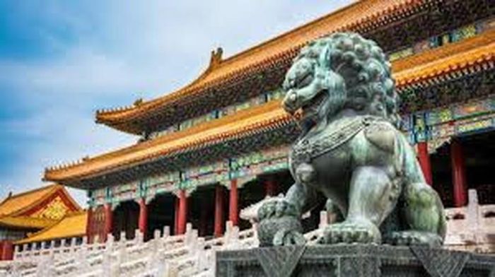 Chỉ có hoàng đế mới sử dụng con số 9 quyền lực này trong kiến trúc. Ngoài ra không có ai dám sử dụng con số đó vì nếu dùng sẽ có thể phải trả giá bằng cả tính mạng.