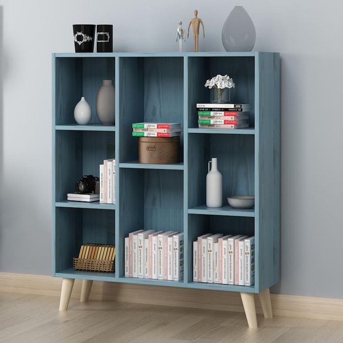 Màu xanh của giá sách có tác dụng giảm mỏi mắt