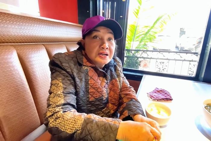  Nghệ sĩ Hồng Nga cho biết ở trong căn phòng 8 m2. 