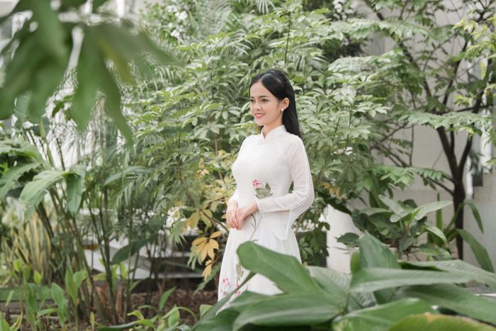  Vốn là người miền Nam, lại ra Hà Nội vào đúng đợt rét đậm nên Thanh Trúc chia sẻ ghi hình cả ngày đến tận tối trong cái lạnh ở khu vực Chùa Thầy khiến cô gần như bị cảm lạnh, dán bao nhiêu miếng giữ nhiệt cũng không ăn thua. 