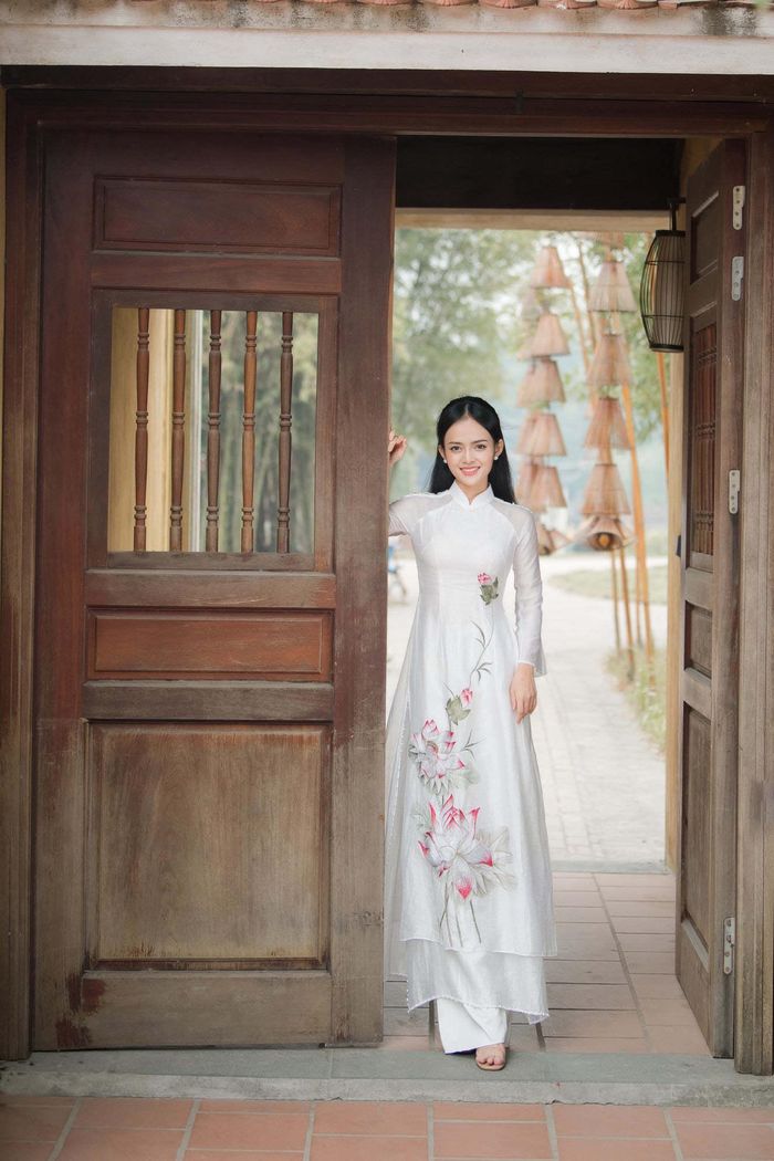 Thanh Trúc mong năm mới sẽ được bình an và hạnh phúc. 