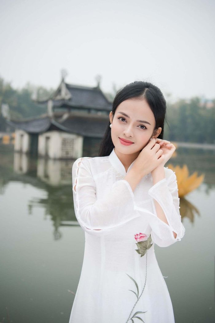 Thanh Trúc từ lâu đã ăn chay trường và cô tiết lộ hiện chỉ nặng 40kg. Càng gần Tết cô càng bận rộn ghi hình. 