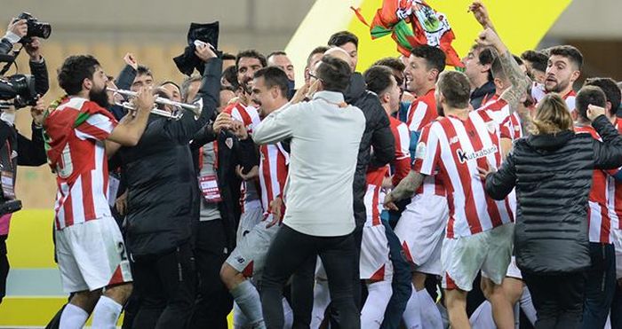 Bilbao ăn mừng Siêu cúp Tây Ban Nha
