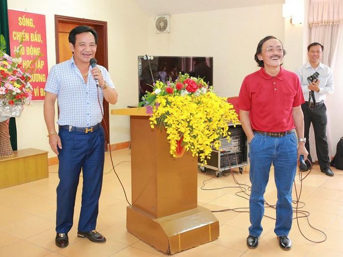 Cả hai nghệ sĩ đều lên tiếng phủ nhận tin đồn không còn thân thiết ngoài đời. Ảnh: Zing