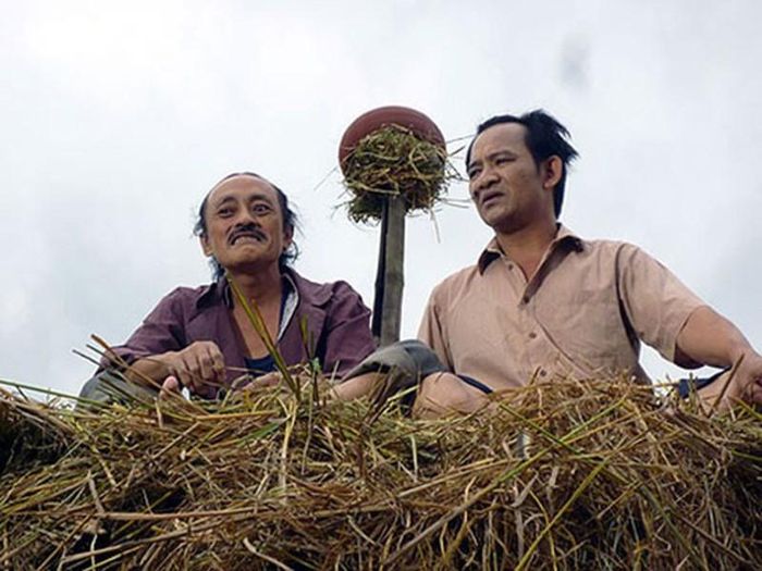 Giang Còi - Quang Tèo nổi lên khi diễn chung trong chương trình Gặp nhau cuối tuần. Cả hai thường vào vai nông dân lam lũ. Ảnh: Dân Việt