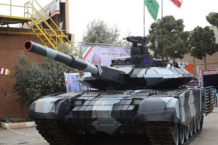 Karrar MBT - một loại xe tăng được phát triển và thiết kế hoàn toàn bởi ngành công nghiệp quốc phòng Iran.