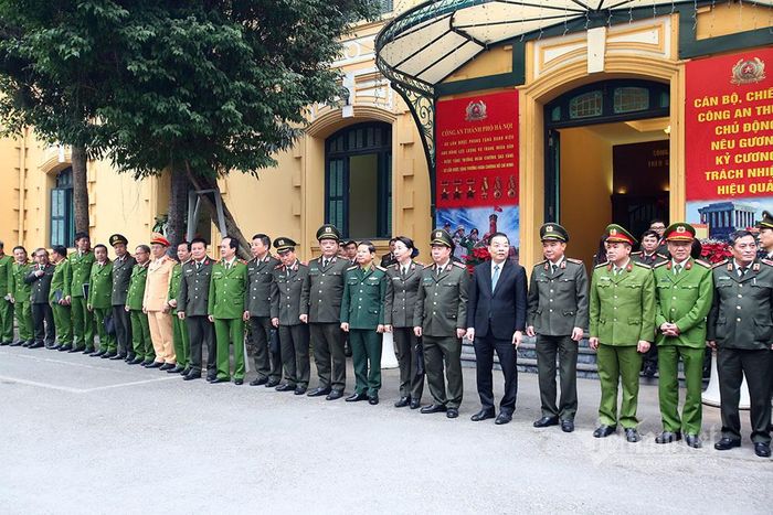 Các đại biểu dự hội nghị Công an TP Hà Nội triển khai và ra quân bảo đảm an ninh, trật tự phục vụ Đại hội đại biểu toàn quốc lần thứ 13 của Đảng