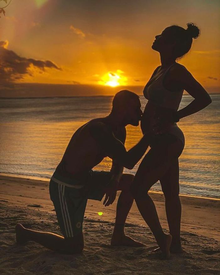 Christina Milian và Matt Pokora hạnh phúc khoe ảnh mang bầu