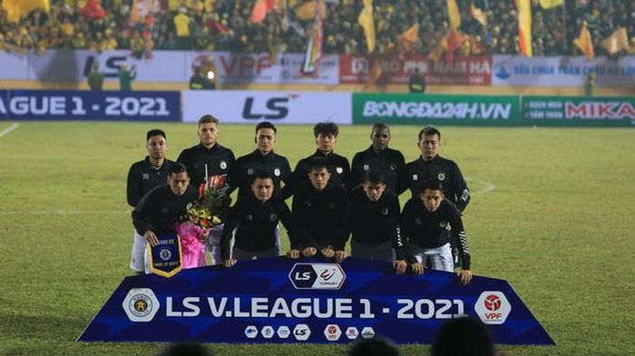 Các cầu thủ Hà Nội FC đi tìm sự gắn kết trong đội hình.Ảnh; VPF