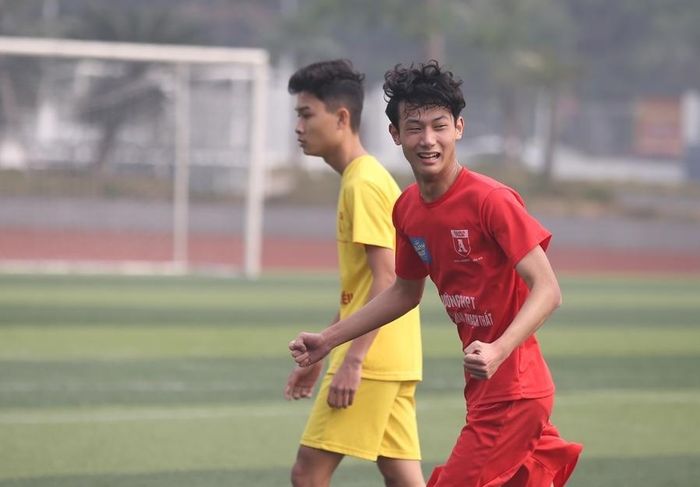 ... do công của Công Tính và Trung Công để mang về chiến thắng 3-0 đầy ấn tượng
