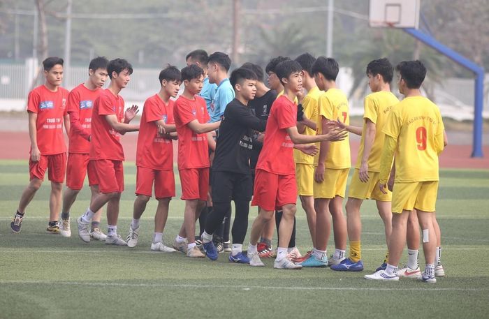 THPT Phùng Khắc Khoan vào bán kết gặp THPT Phúc Lợi.