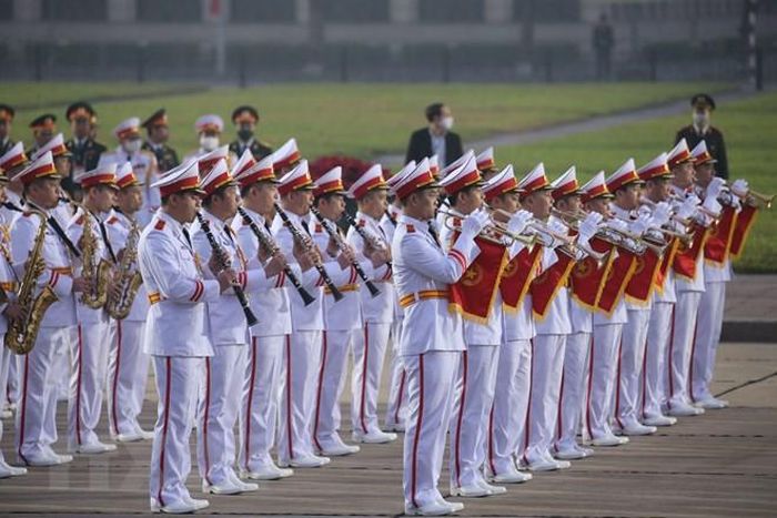 Đội quân nhạc cử hành lễ viếng tại Lăng Chủ tịch Hồ Chí Minh. Ảnh: TTXVN