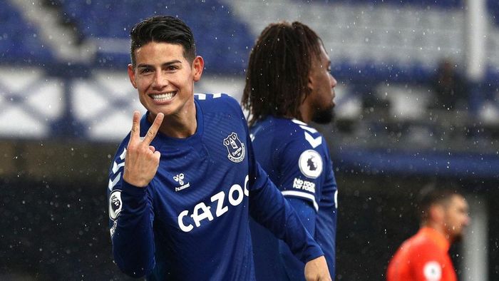  Tại Premier League, Rodriguez bùng nổ trong chặng khởi đầu. Anh ghi 3 bàn và có 3 kiến tạo trong 5 trận đầu, giúp Everton bất bại. Tuy nhiên, Rodriguez nhanh chóng đánh mất phong độ. Kể từ ngày 17/10/2020, Rodriguez không ghi bàn và kiến tạo ở giải đấu số một xứ sở sương mù. 