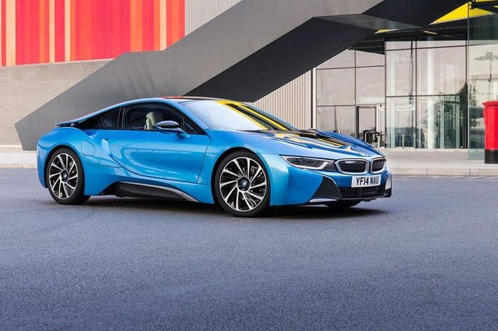 Hàng tồn kho của BMW i8 còn bán chạy hơn cả Honda NSX 