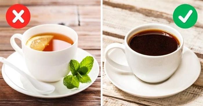 Uống trà: Uống trà sau khi ăn sẽ làm cản trở quá trình đồng hóa sắt, một khoáng chất quan trọng trong cơ thể con người. Vì vậy, trẻ em, phụ nữ có thai và những người thiếu sắt không nên uống trà trong vòng 1 giờ sau khi ăn.
