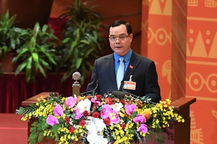 Đồng chí Nguyễn Đình Khang, Ủy viên Trung ương Đảng, Chủ tịch Tổng liên đoàn Lao động Việt Nam, tham luận tại Đại hội. - Ảnh: VGP