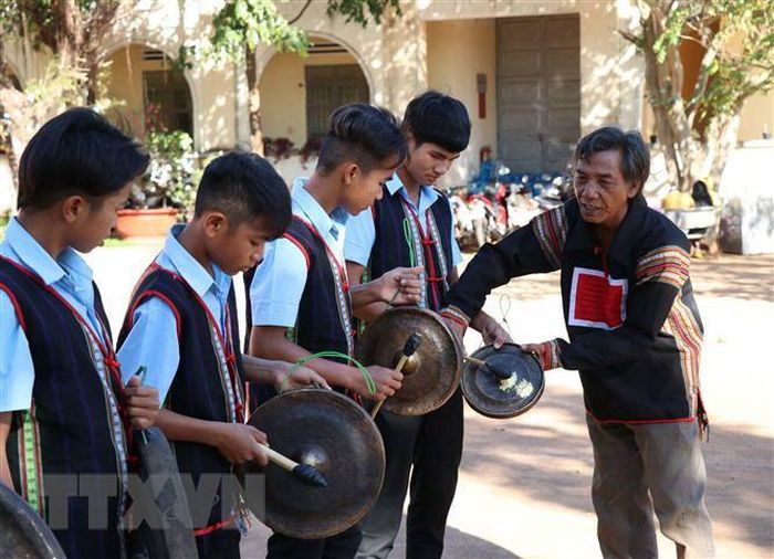 Bảo tồn, phát huy giá trị văn hóa cồng chiêng