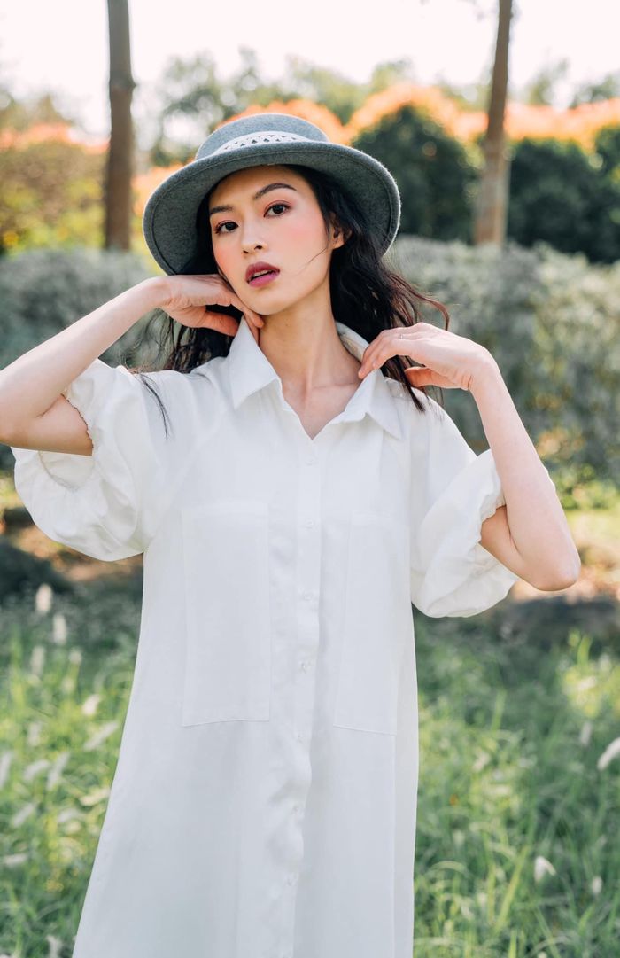 Bên cạnh công việc và đam mê nhiếp ảnh, Minh Hà còn có sở thích trồng cây và rất yêu động vật. Ngoài việc nuôi thú cưng, nàng mẫu còn nhận nuôi chó, mèo hoang bị bỏ rơi. Dù công việc khá bận rộn, cô vẫn luôn dành thời gian chăm sóc cho những "người bạn nhỏ đặc biệt".