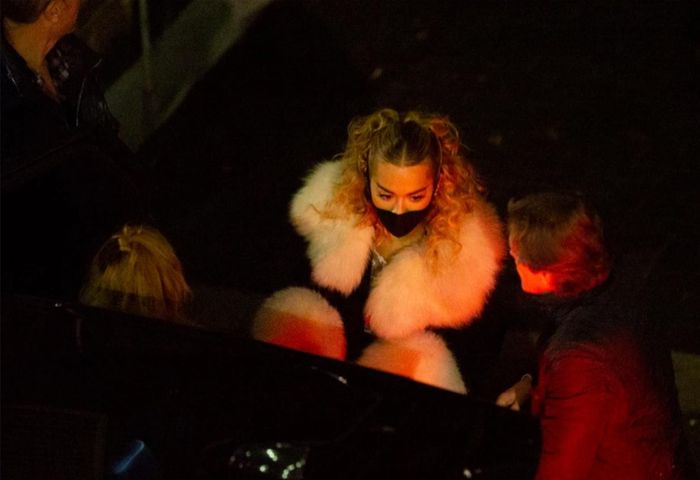 Bữa tiệc sinh nhật mừng tuổi 30 tiêu tốn của Rita Ora 5.000 bảng. Ảnh: The Sun. 
