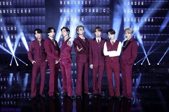 BTS biểu diễn "Dynamite" tại Billboard Music Awards 2020