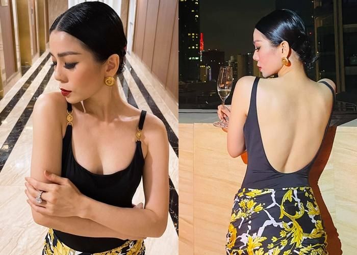 Hậu ly hôn, Lệ Quyên vướng tin đồn hẹn hò trai trẻ kém 12 tuổi. Dù chưa từng lên tiếng về những nghi vấn xung quanh, nhưng thời gian gần đây, cặp đôi chị - em này lại liên tục có những màn "thả thính" trên mạng xã hội, thậm chí còn công khai sánh đôi cùng nhau tại sự kiện. Điều này khiến người hâm mộ càng "bán tin bán nghi" về mối quan hệ giữa nữ ca sĩ và "người tình tin đồn" điển trai.