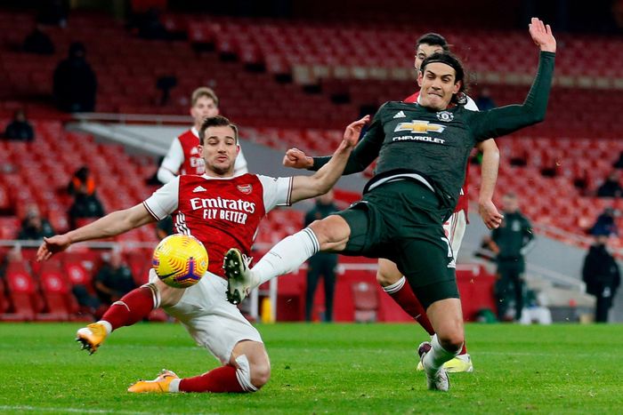  Cavani phung phí 2 cơ hội ghi bàn ngon ăn trước Arsenal. Ảnh: Getty. 