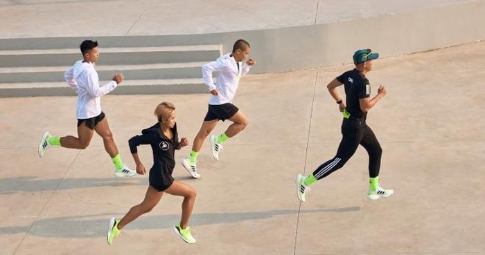 Các runner hào hứng trải nghiệm adidas Ultraboost 21
