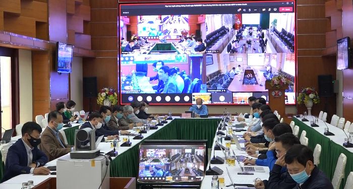 Tập đoàn TKV tổ chức công tác tuyên truyền phòng chống dịch COVID-19. Ảnh: Linh Đan/VGP