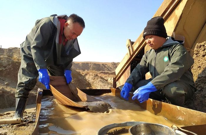 Đãi vàng ở Uzbekistan