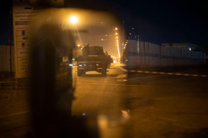  Đoàn xe của Lực lượng chống khủng bố Iraq hướng về Fallujah. Ảnh: Washington Post. 