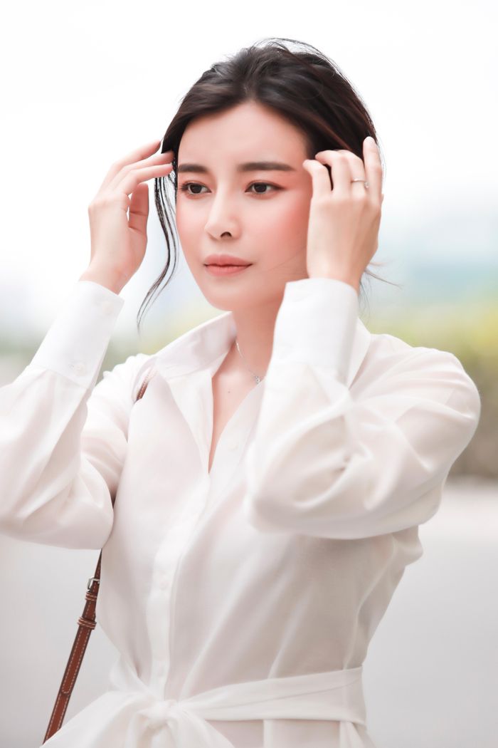  Nhờ chăm chỉ tập luyện, Cao Thái Hà giữ được vóc dáng thon thả và năng lượng tích cực. 